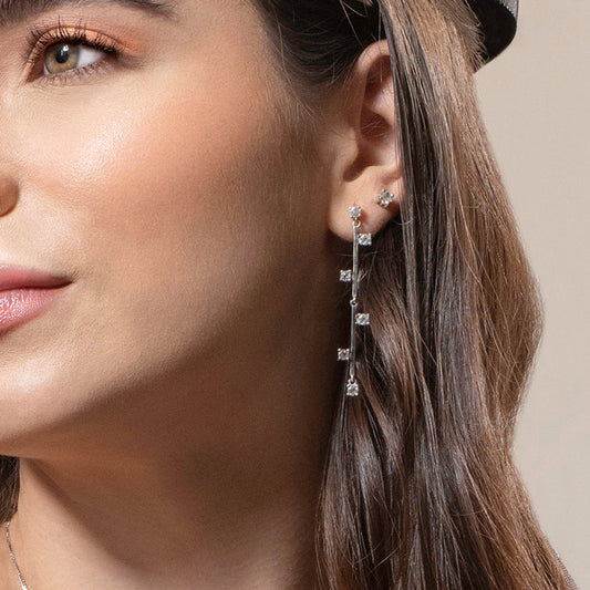 Brinco Sparkles em Prata com Topázios Brancos - JFY