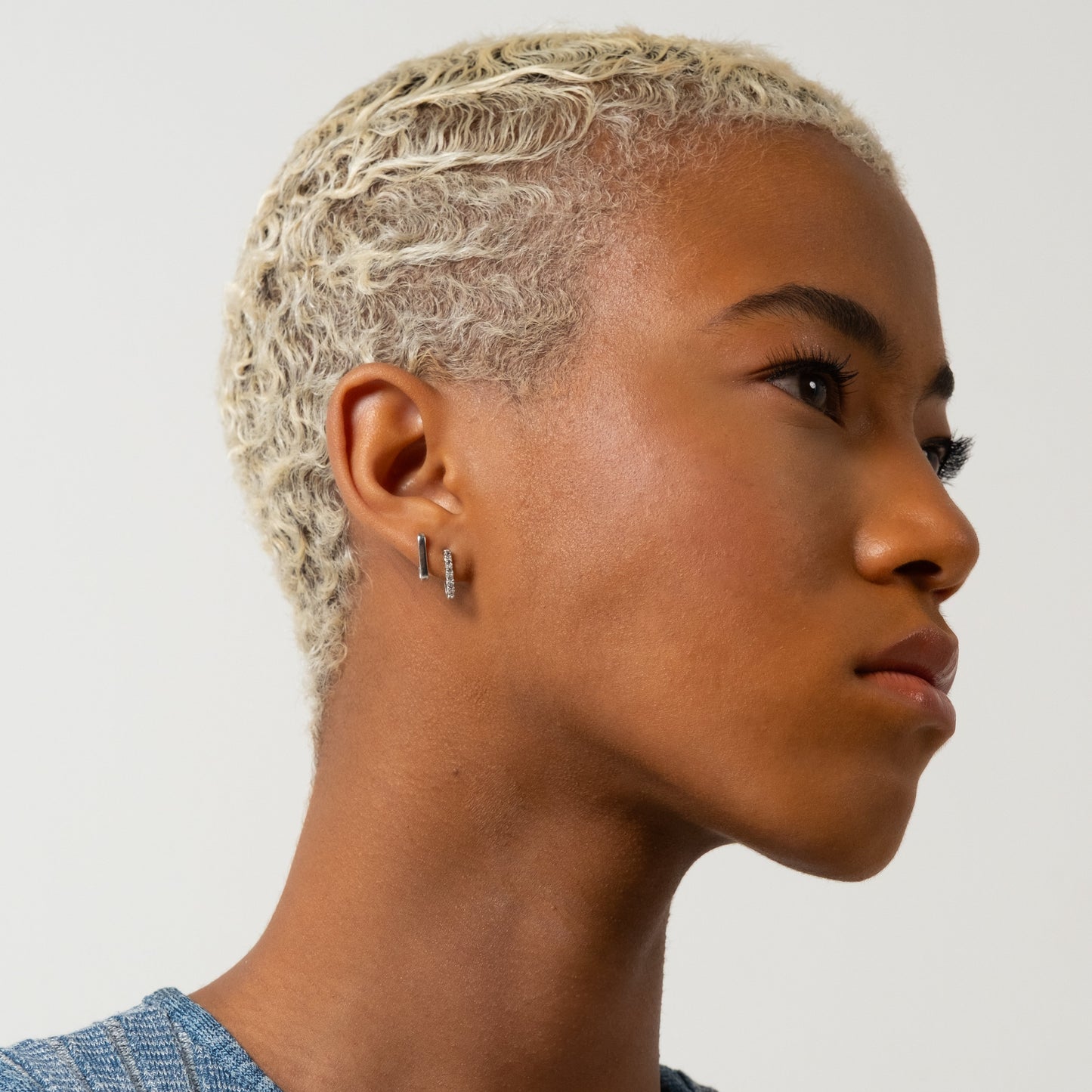 Brinco Trinity em Prata e Topázio Branco