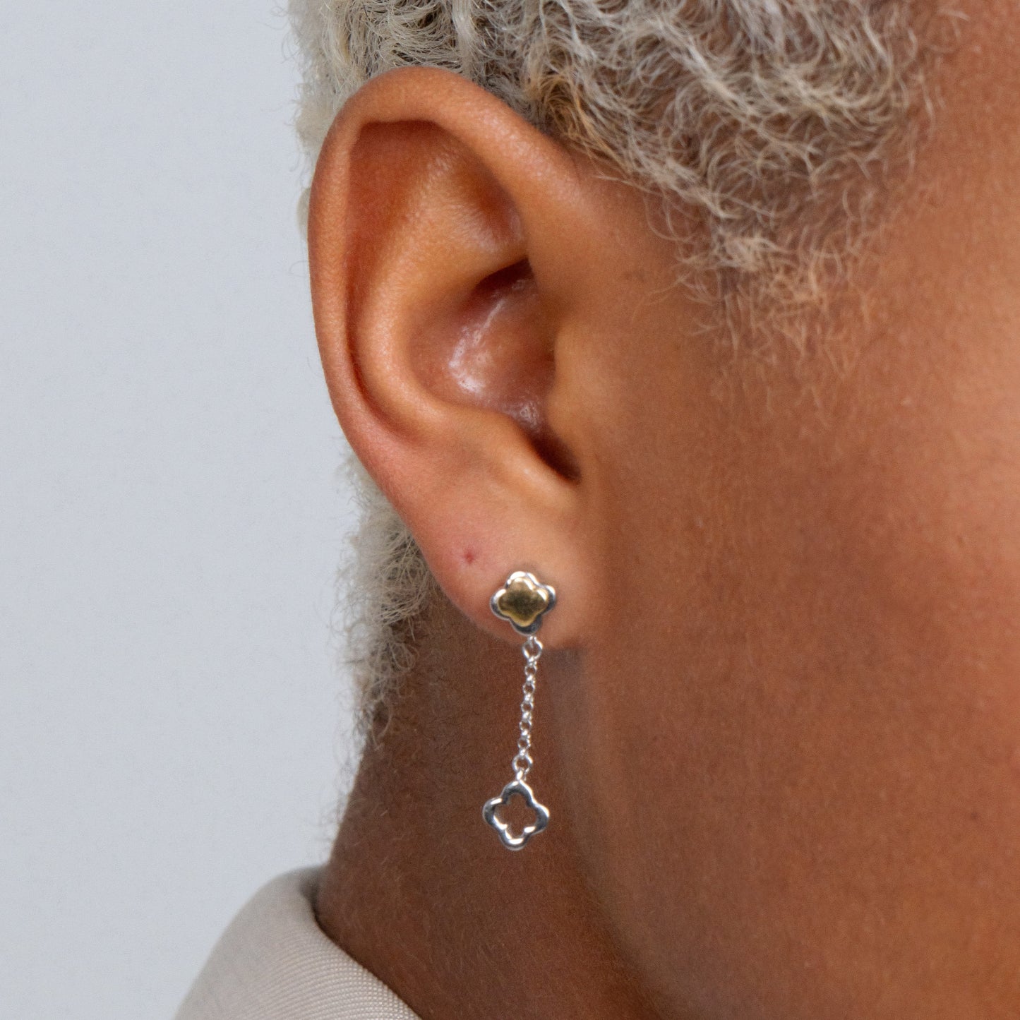 Brinco Romantic em Prata com detalhe em Ouro Amarelo - JFY