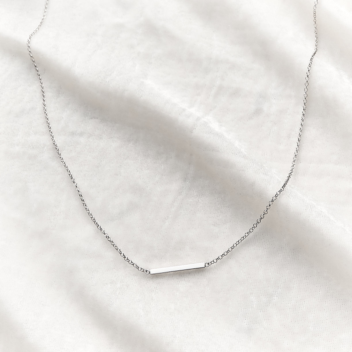 Colar Minimal Reto