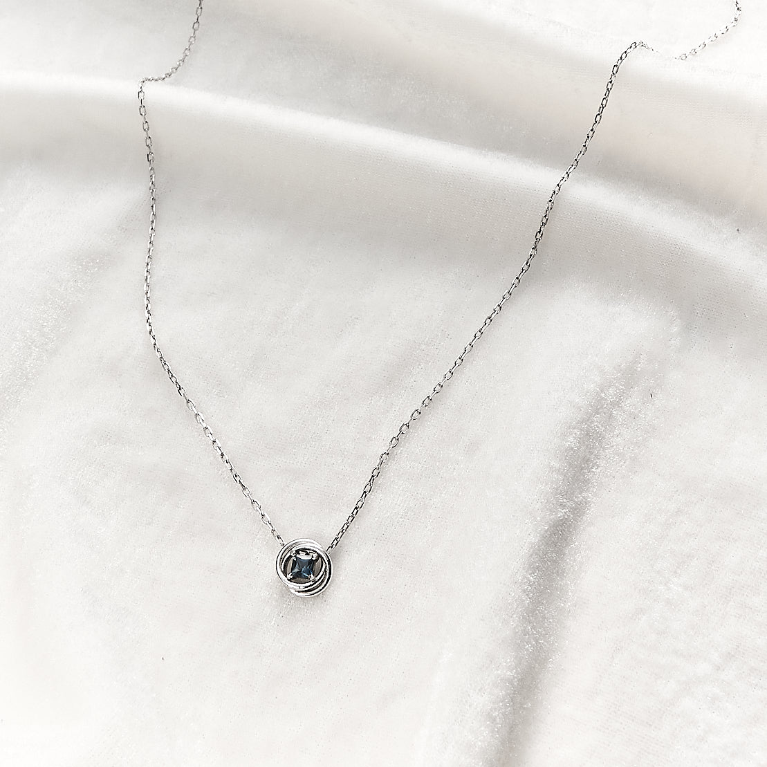 Colar Echo Em Prata e Topázio London