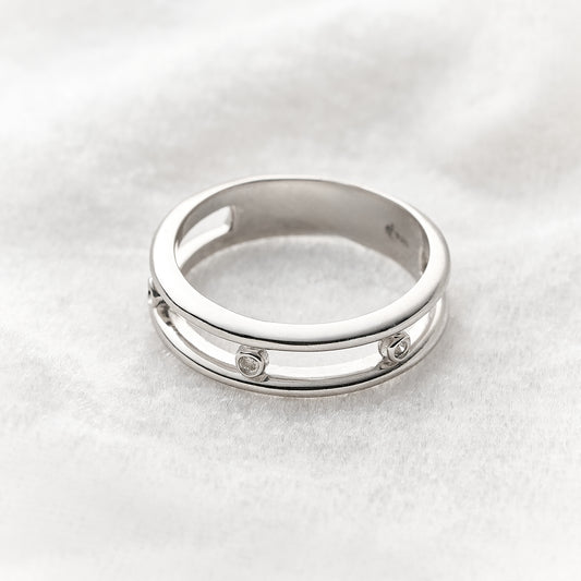 Anel Twinkle em Prata com Diamante