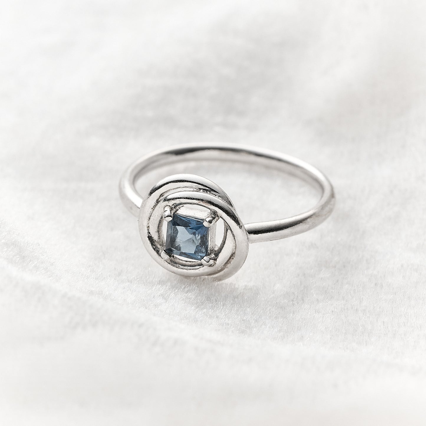Anel Echo Em Prata e Topázio London Menor