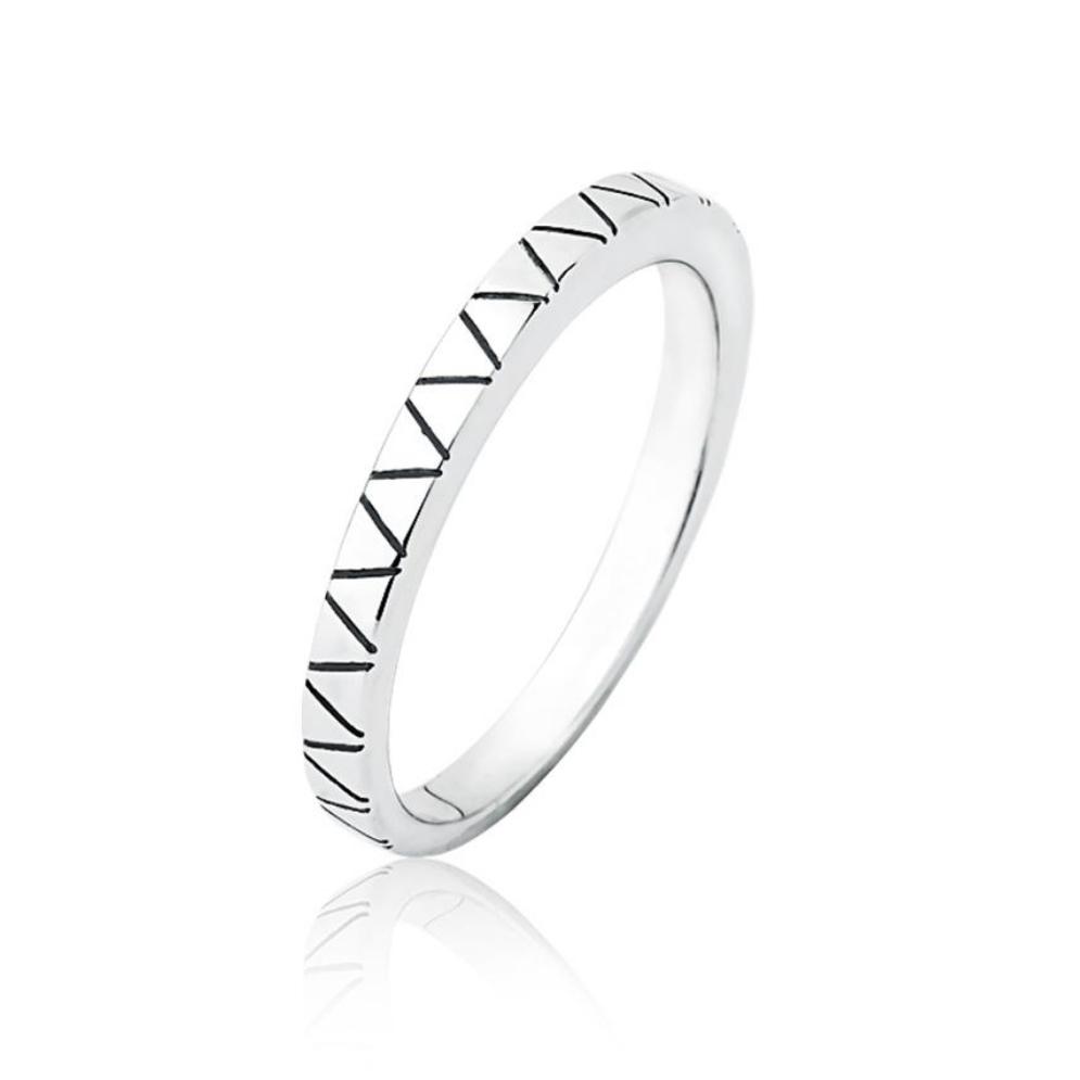 Anel em Prata - Coleção Just For You Triangulo